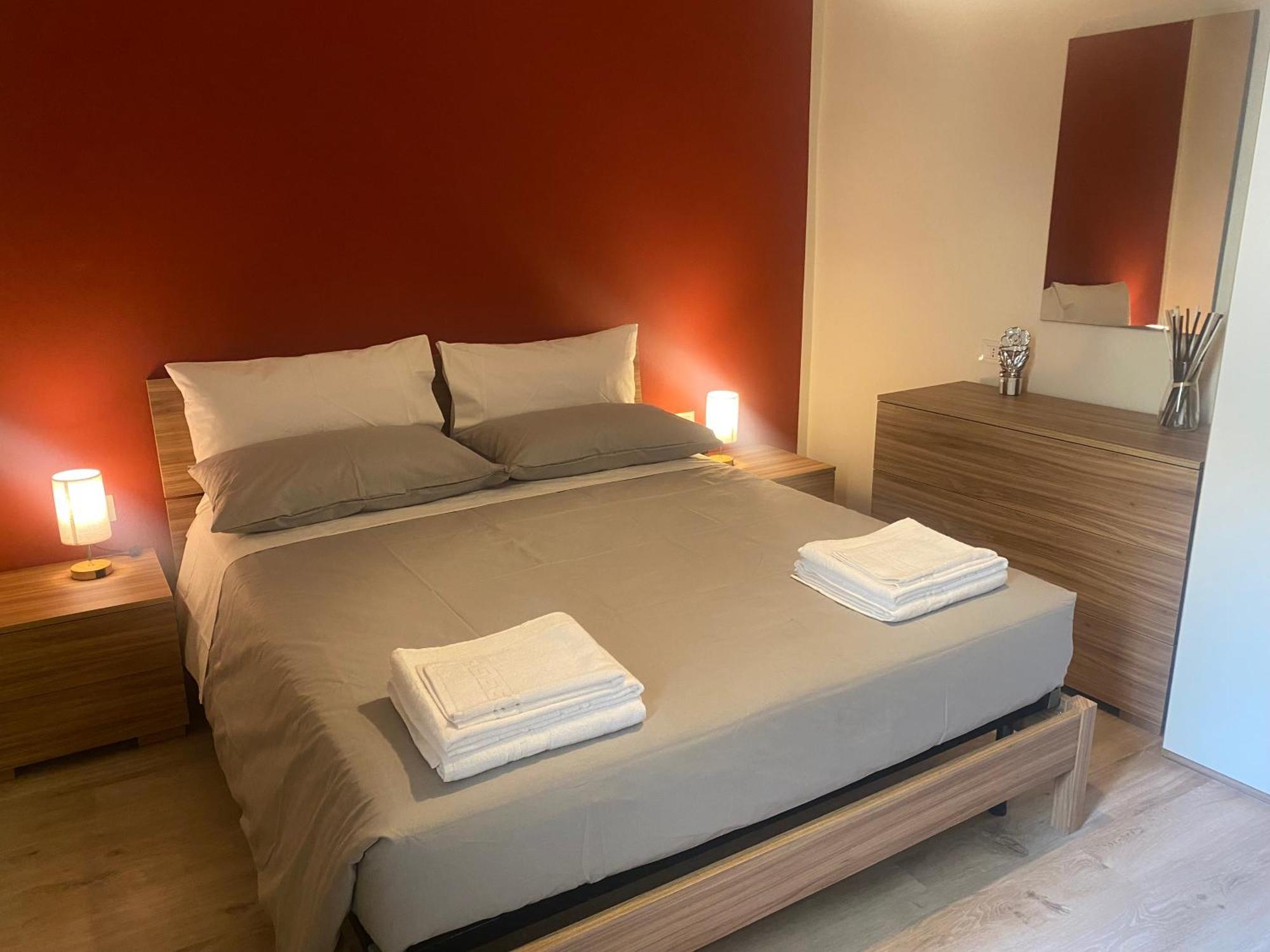 Appartamento Anna - Comfort E Stile In Centro Storico Imola Exterior foto