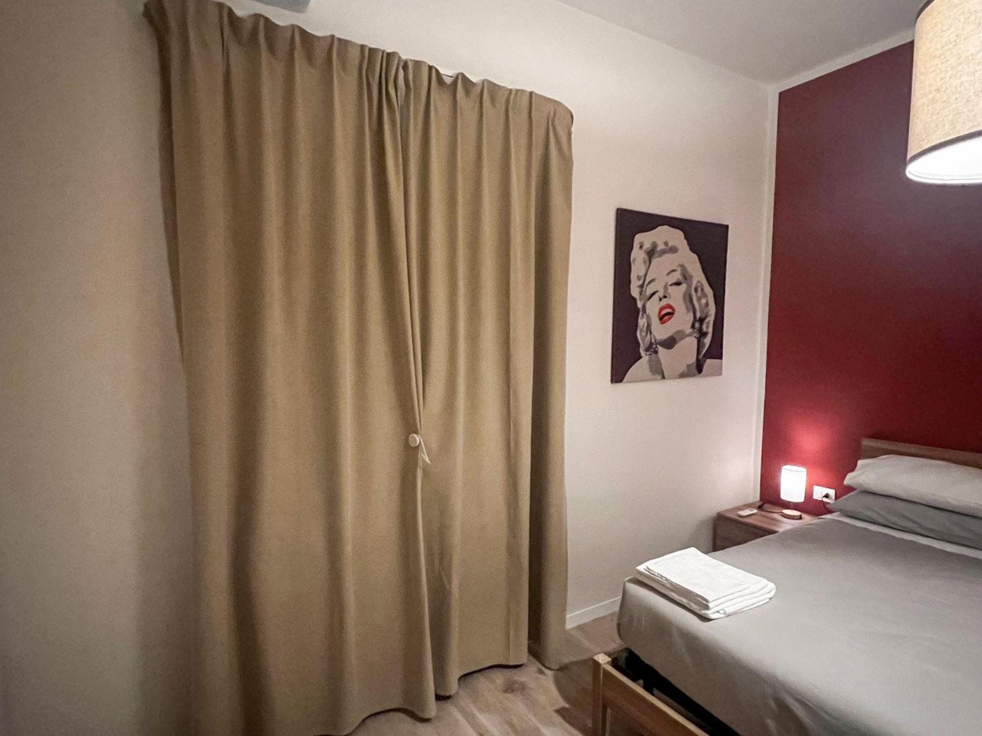 Appartamento Anna - Comfort E Stile In Centro Storico Imola Exterior foto